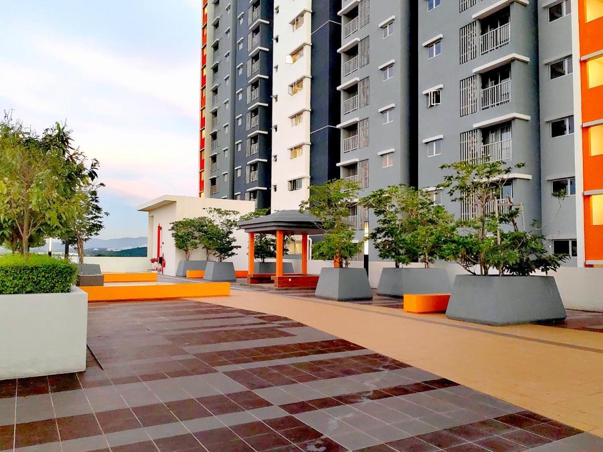Alanis Residence 7 Pax @ Sepang Klia Kota Warisan Ngoại thất bức ảnh