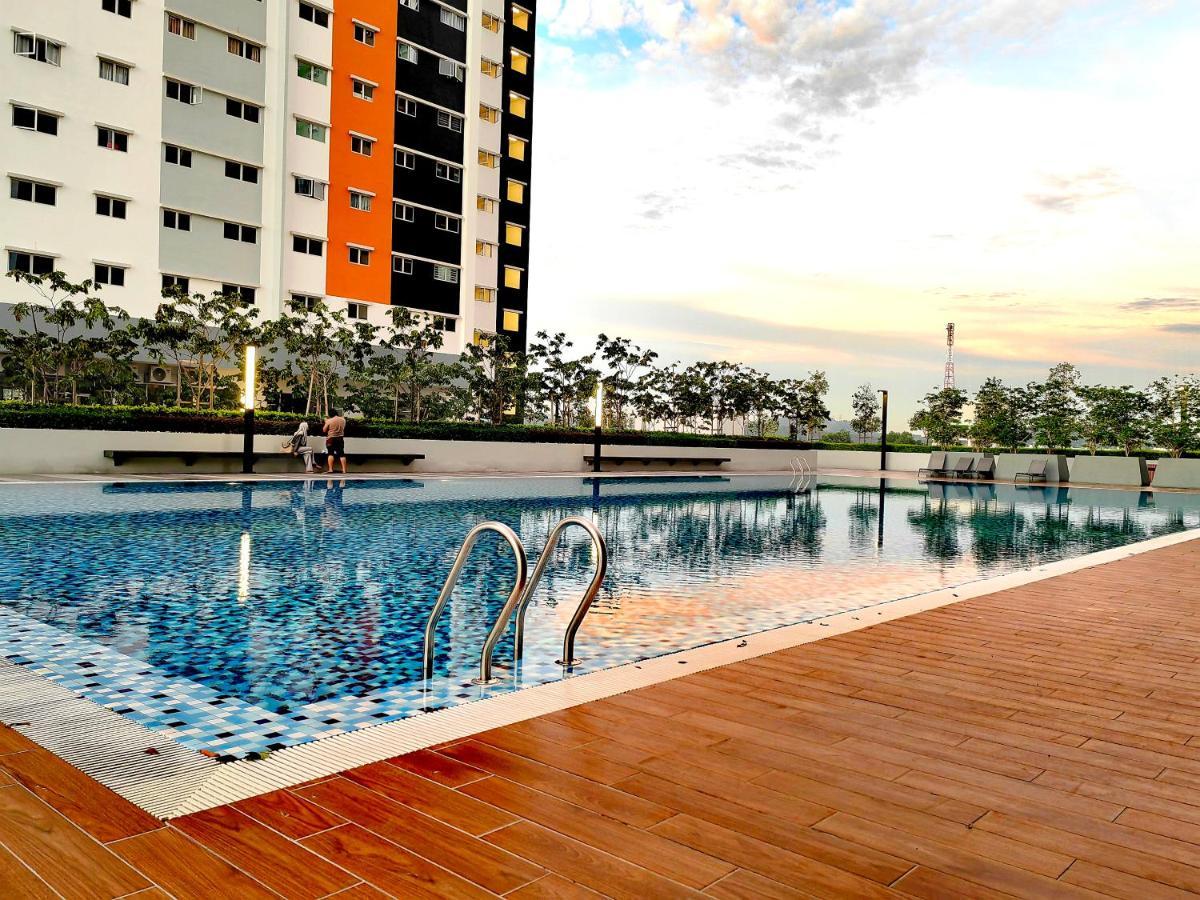 Alanis Residence 7 Pax @ Sepang Klia Kota Warisan Ngoại thất bức ảnh