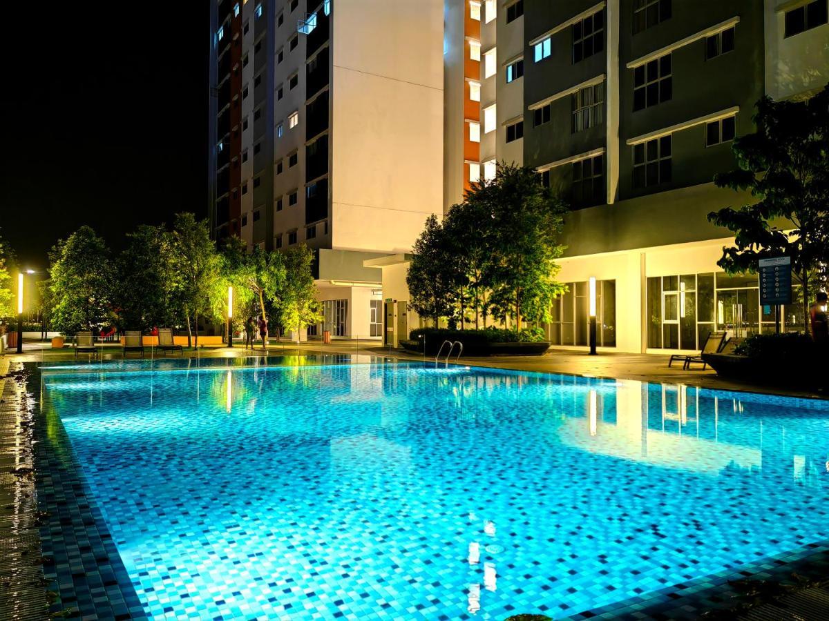 Alanis Residence 7 Pax @ Sepang Klia Kota Warisan Ngoại thất bức ảnh