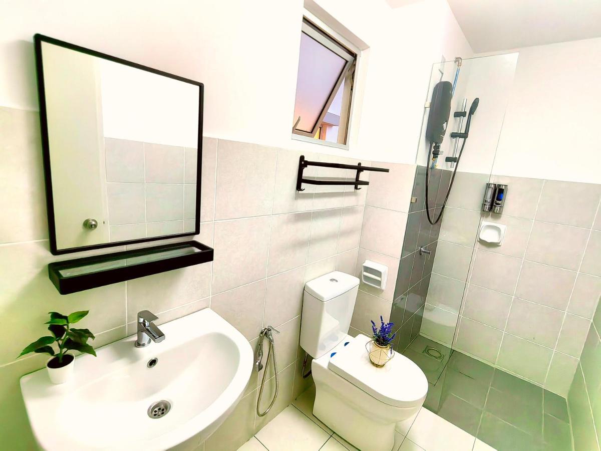 Alanis Residence 7 Pax @ Sepang Klia Kota Warisan Ngoại thất bức ảnh